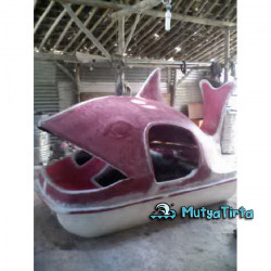 Supplier Bebek Air Fiberglass Perahu Wisata