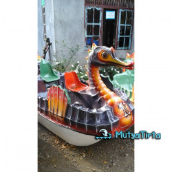 Supplier Perahu Angsa Fiberglass Taman Wisata Air